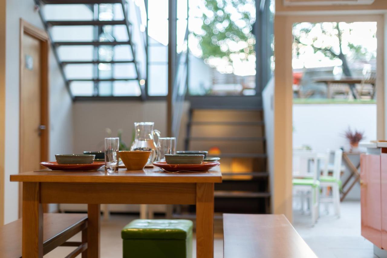 Peach Hostel & Suites Porto Bagian luar foto