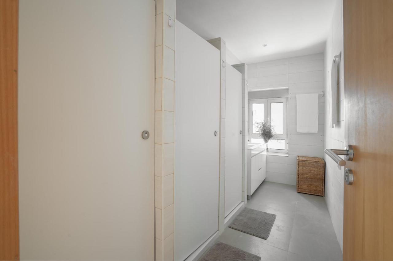 Peach Hostel & Suites Porto Bagian luar foto