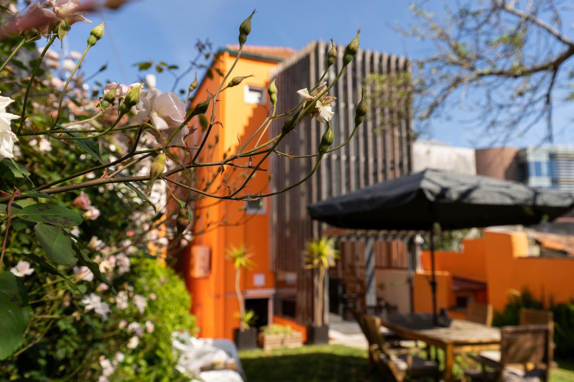 Peach Hostel & Suites Porto Bagian luar foto