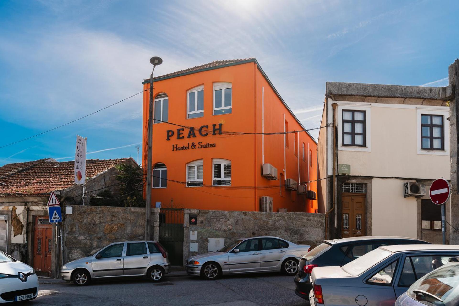 Peach Hostel & Suites Porto Bagian luar foto