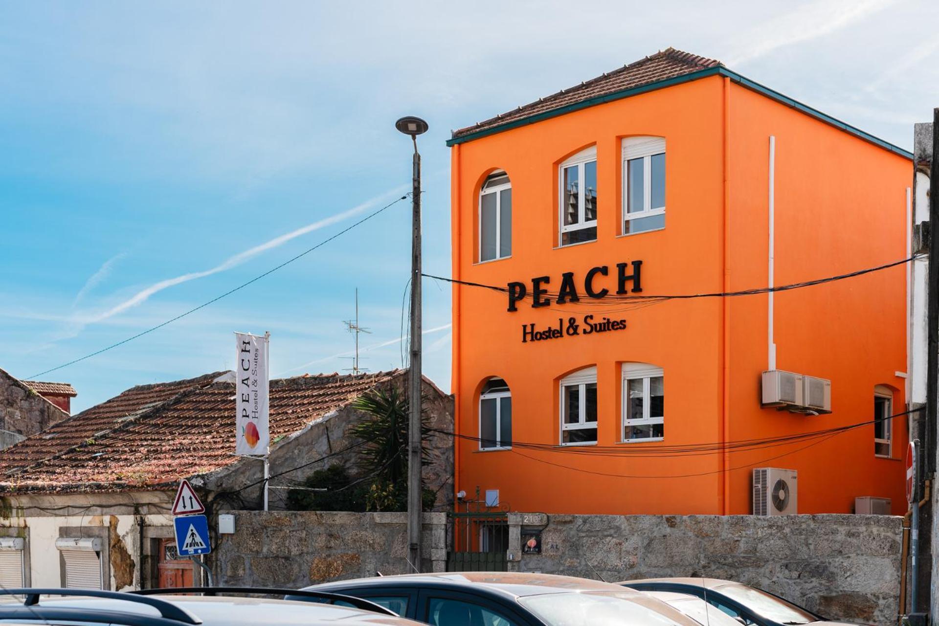 Peach Hostel & Suites Porto Bagian luar foto