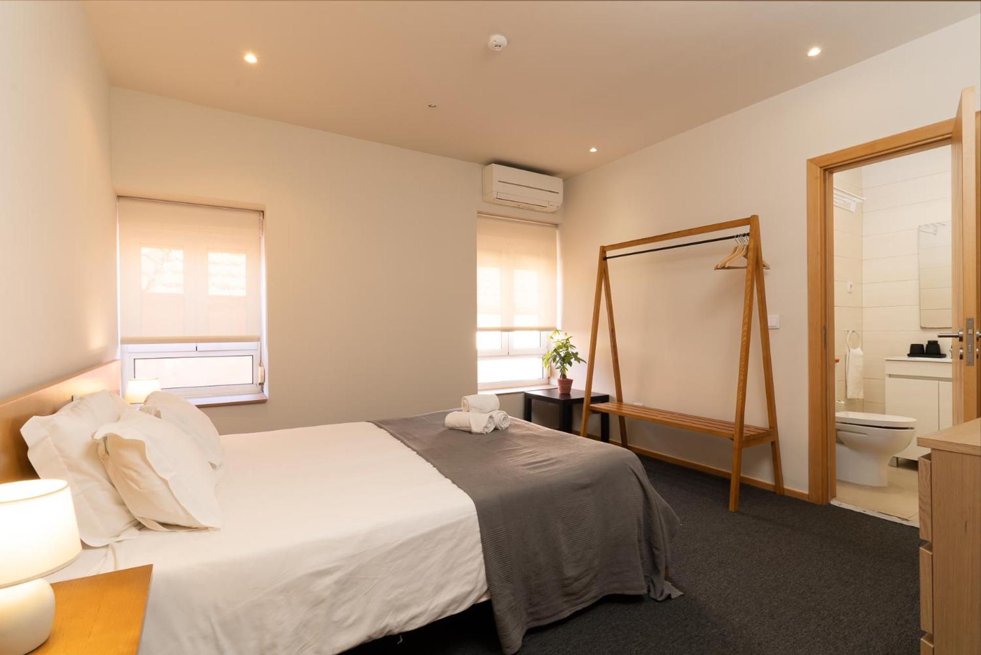 Peach Hostel & Suites Porto Bagian luar foto