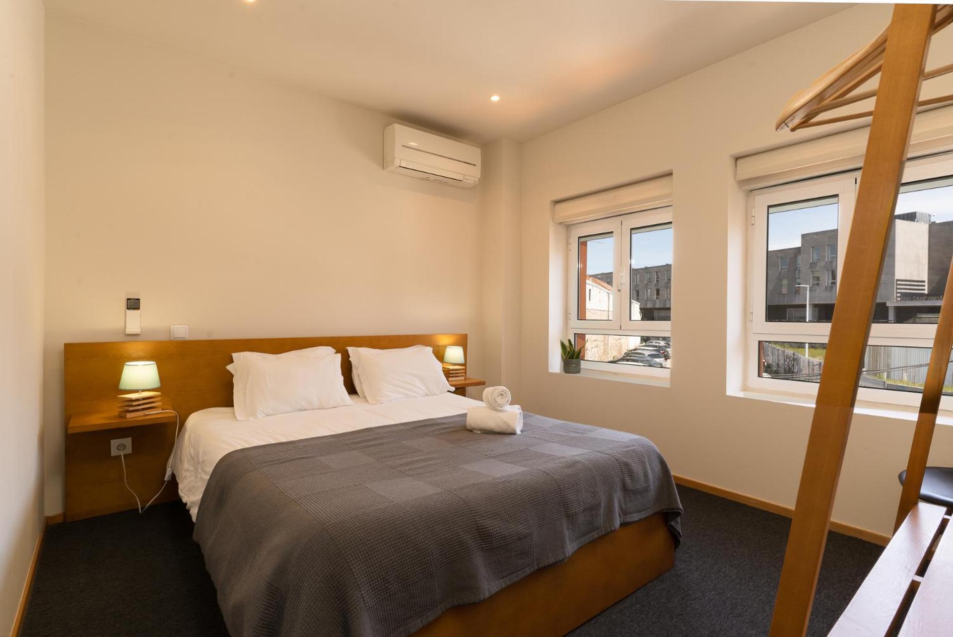 Peach Hostel & Suites Porto Bagian luar foto