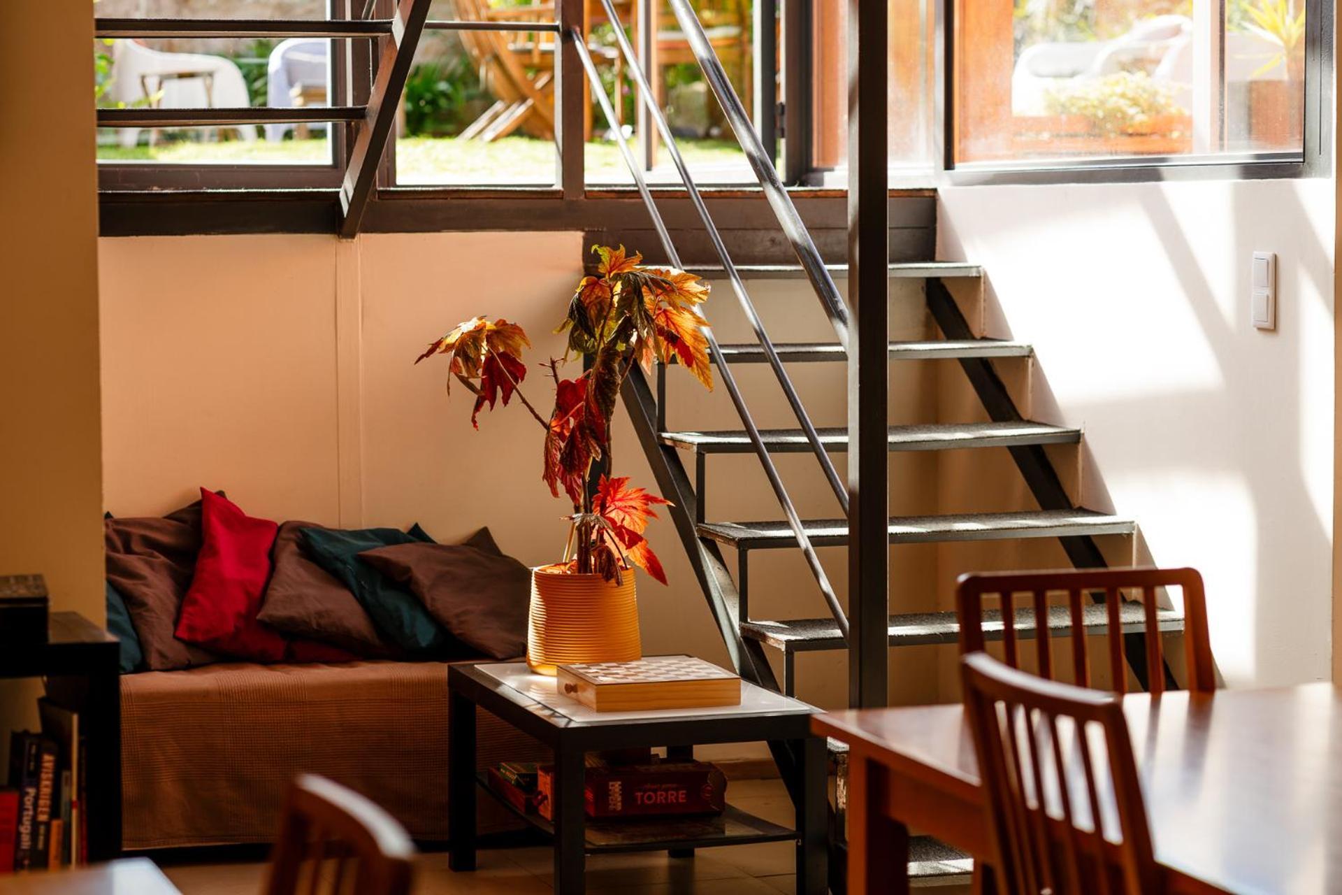 Peach Hostel & Suites Porto Bagian luar foto
