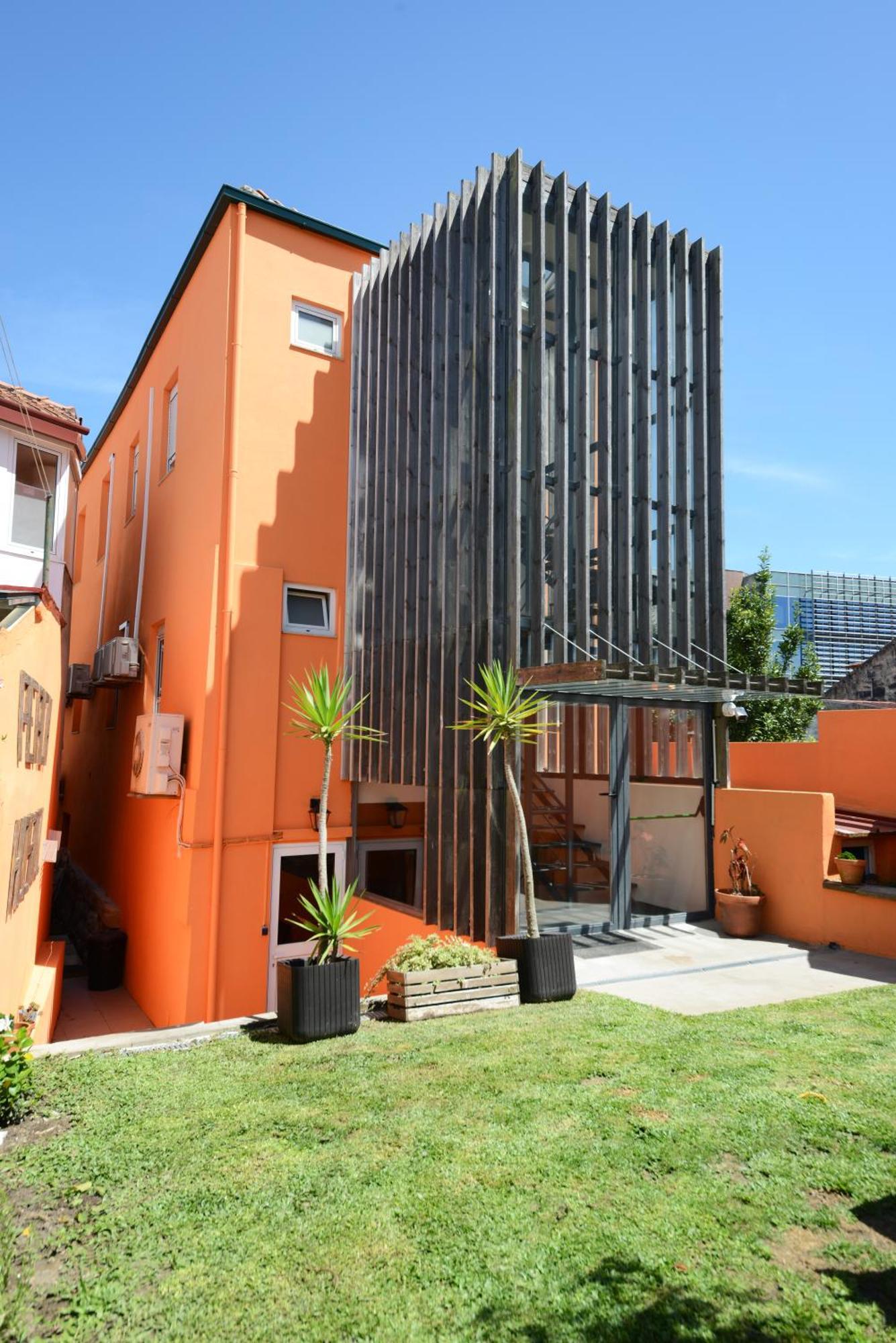 Peach Hostel & Suites Porto Bagian luar foto