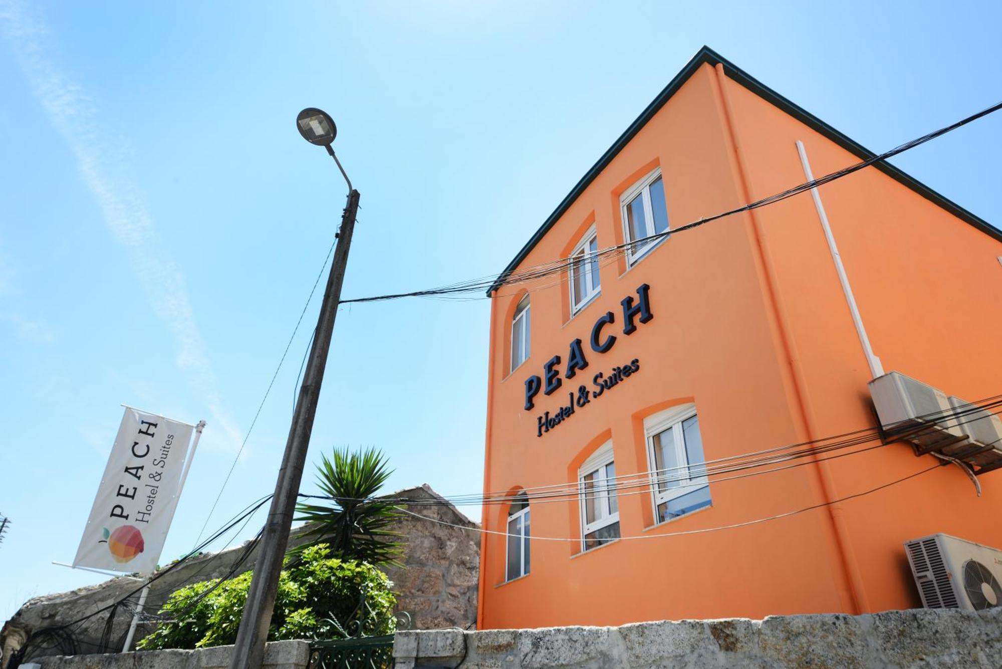 Peach Hostel & Suites Porto Bagian luar foto